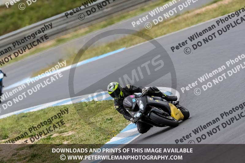 estoril;event digital images;motorbikes;no limits;peter wileman photography;portugal;trackday;trackday digital images